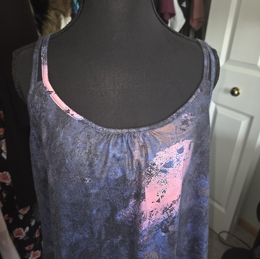 Amazon Women's Blue and Pink Athletic Tank Top*